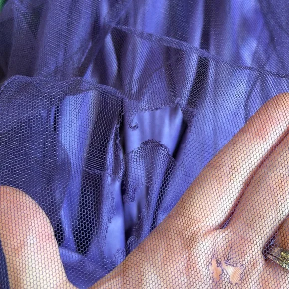 Hocus Pocus Winnifred  child costume size medium 10/12. Disney’s Hocus Pocus. - Picture 6 of 6